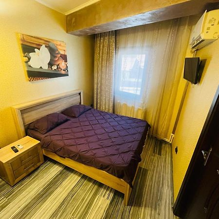 Urban Rez Suites Iasi Ngoại thất bức ảnh